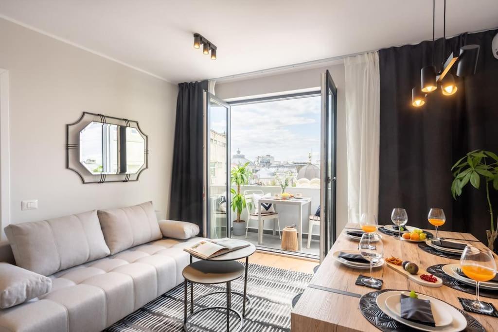 Stunning Views 2Br Midtown Flat - Charming Balcony Daire Bükreş Dış mekan fotoğraf