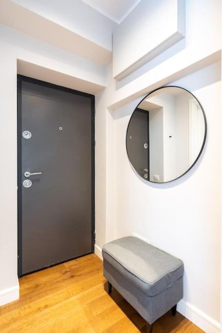 Stunning Views 2Br Midtown Flat - Charming Balcony Daire Bükreş Dış mekan fotoğraf